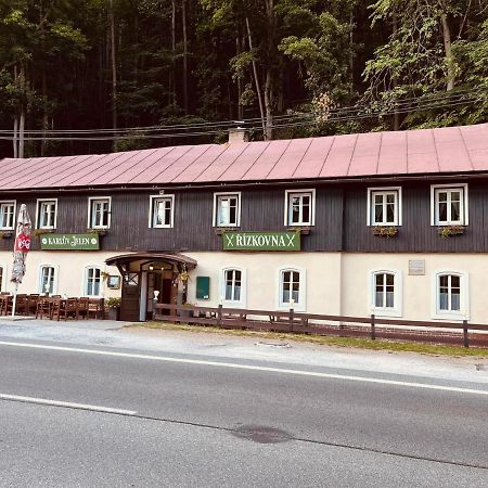 Pod Svatou Annou - Penzion A Rizkovna Horní Maršov Buitenkant foto