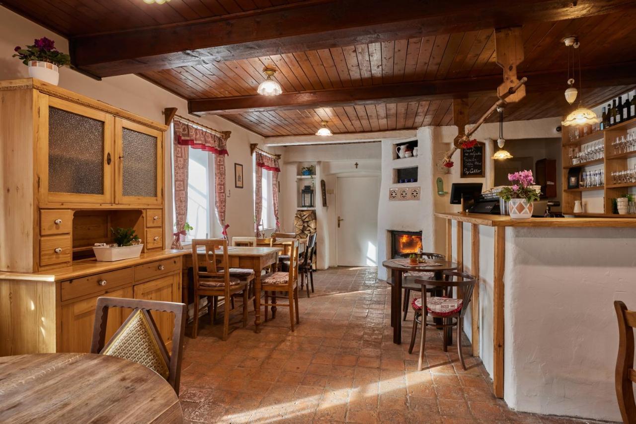 Pod Svatou Annou - Penzion A Rizkovna Horní Maršov Buitenkant foto