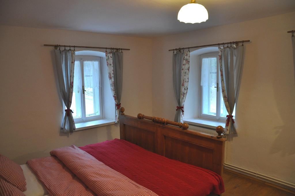 Pod Svatou Annou - Penzion A Rizkovna Horní Maršov Kamer foto